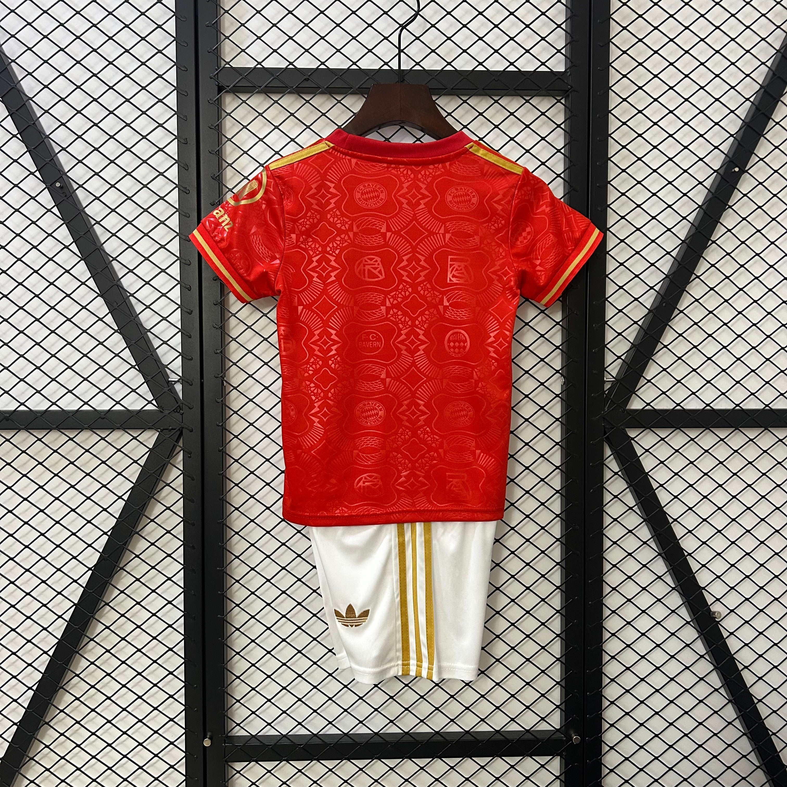 Kids Bayern 25/26 125th Anniversary